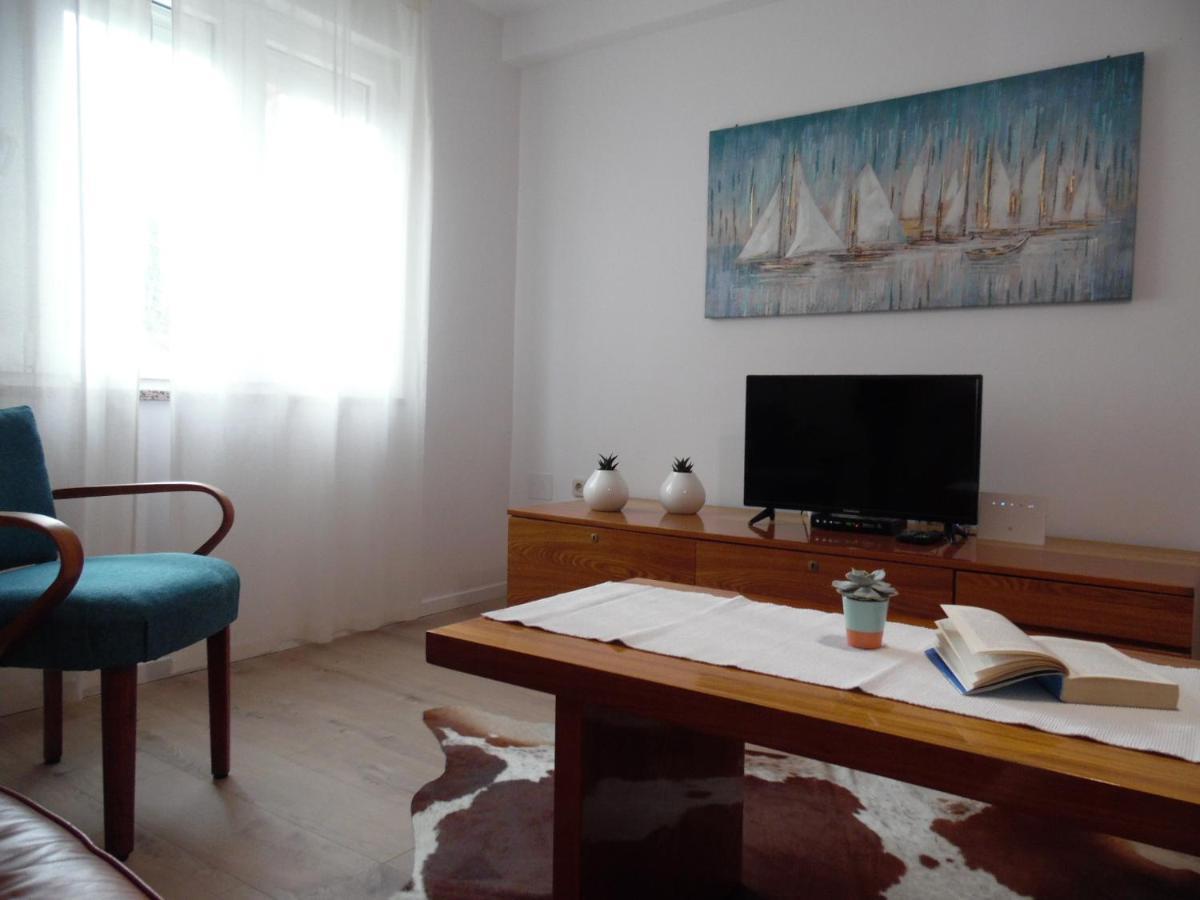 Apartment Lena Pola Esterno foto